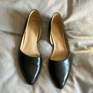 Black flat Samantha style leather shoes